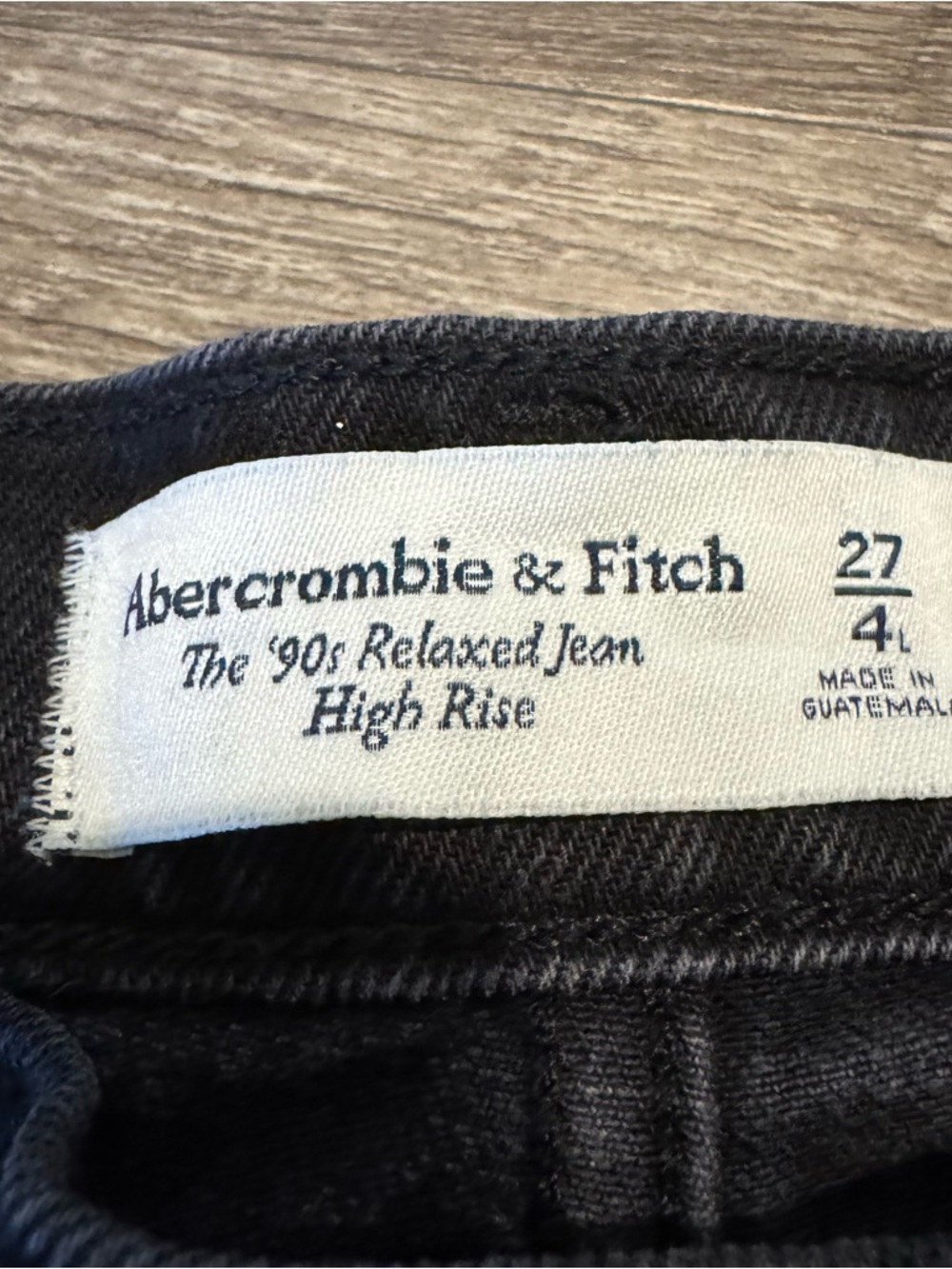 Abercrombie & Fitch Black The 90s Relaxed High Rise Jeans - Picture 2 of 4